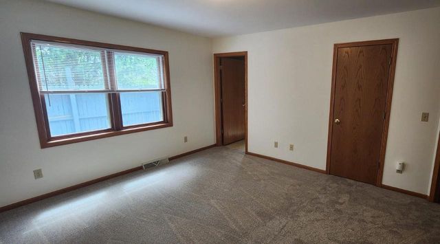 301 Douglas Court, Barneveld, WI 53507