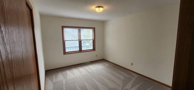 301 Douglas Court, Barneveld, WI 53507