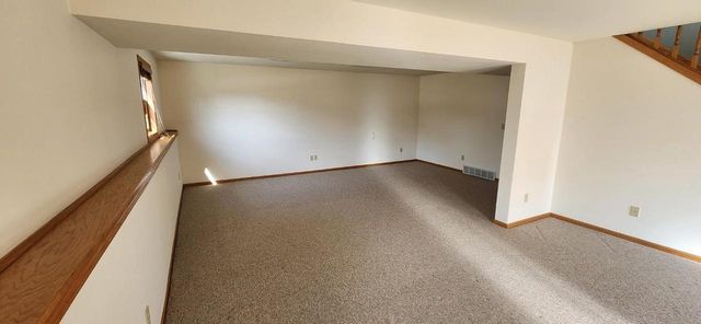 301 Douglas Court, Barneveld, WI 53507