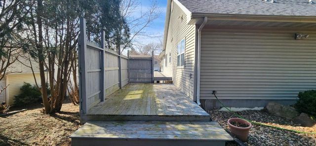 301 Douglas Court, Barneveld, WI 53507