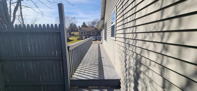 301 Douglas Court, Barneveld, WI 53507