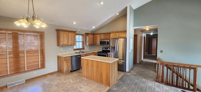 301 Douglas Court, Barneveld, WI 53507
