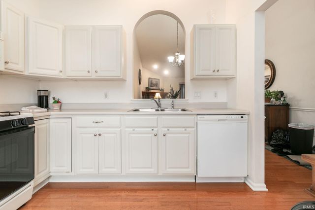 5508 Zappia Drive, Mishawaka, IN 46545