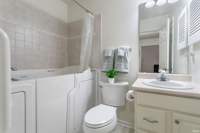 5508 Zappia Drive, Mishawaka, IN 46545