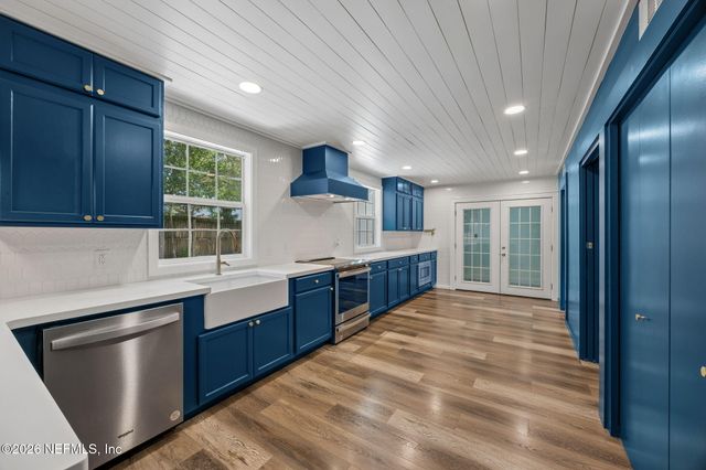 1829 PLAINFIELD Avenue, Orange Park, FL 32073