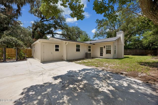 1829 PLAINFIELD Avenue, Orange Park, FL 32073