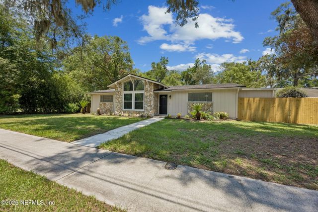 1829 PLAINFIELD Avenue, Orange Park, FL 32073