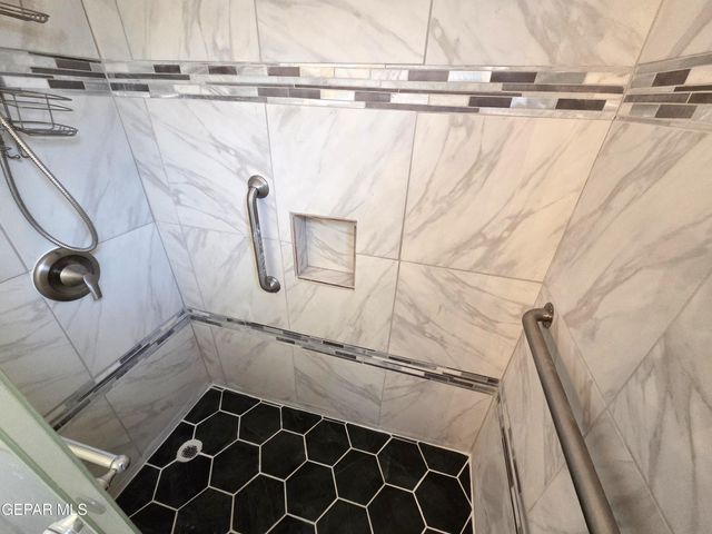 3856 TIERRA ALAMO Drive, El Paso, TX 79938