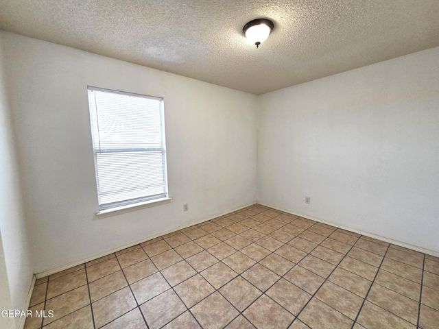 3856 TIERRA ALAMO Drive, El Paso, TX 79938