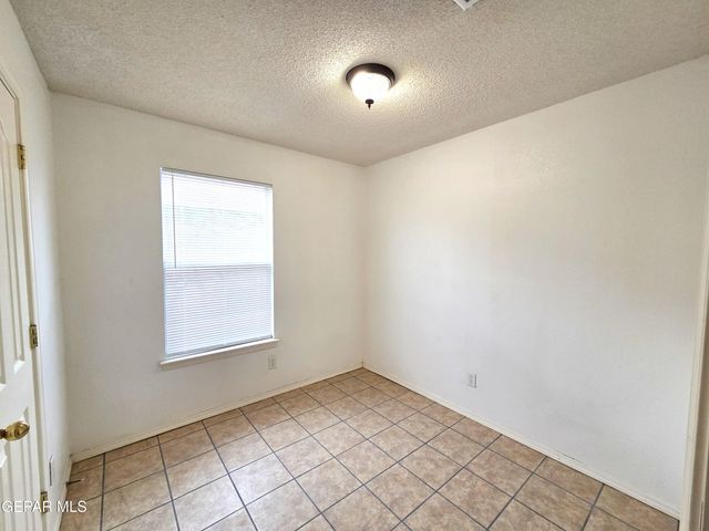 3856 TIERRA ALAMO Drive, El Paso, TX 79938