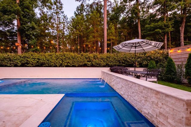 421 Ensbury Drive, Little Rock, AR 72223