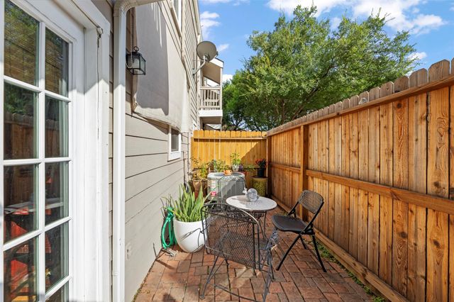 11710 Southlake Drive 51, Houston, TX 77077