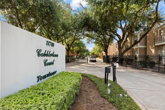 11710 Southlake Drive 51, Houston, TX 77077