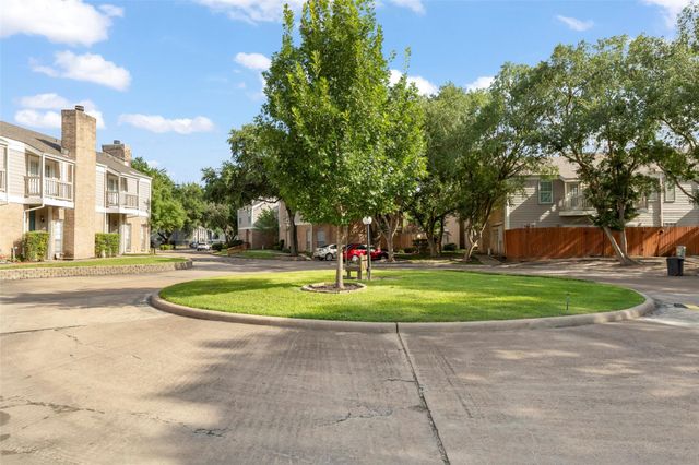 11710 Southlake Drive 51, Houston, TX 77077