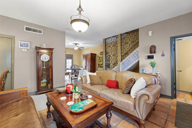 11710 Southlake Drive 51, Houston, TX 77077
