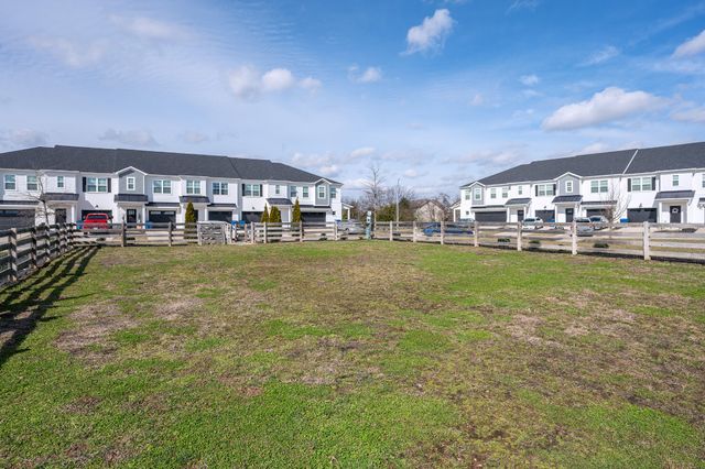 4330 Spyglass Dr, Murfreesboro, TN 37127