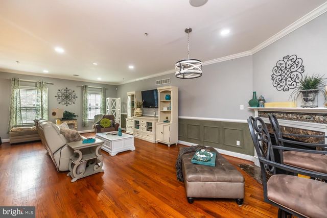 154 MOOREHEAD AVE, Conshohocken, PA 19428