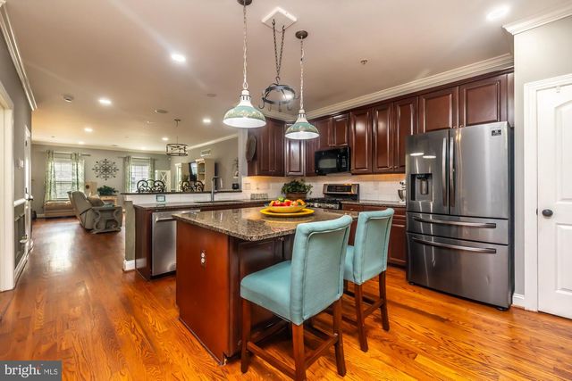154 MOOREHEAD AVE, Conshohocken, PA 19428
