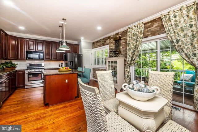 154 MOOREHEAD AVE, Conshohocken, PA 19428