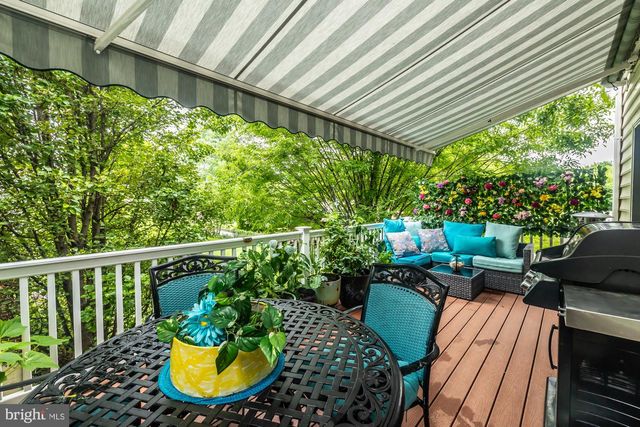 154 MOOREHEAD AVE, Conshohocken, PA 19428