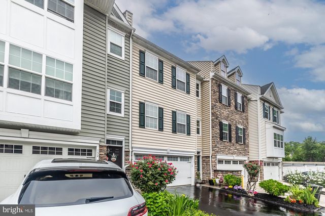 154 MOOREHEAD AVE, Conshohocken, PA 19428