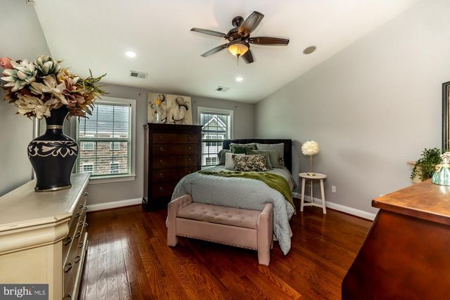 154 MOOREHEAD AVE, Conshohocken, PA 19428