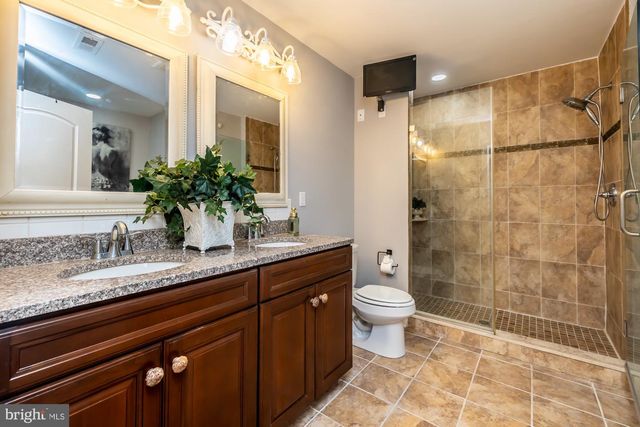 154 MOOREHEAD AVE, Conshohocken, PA 19428