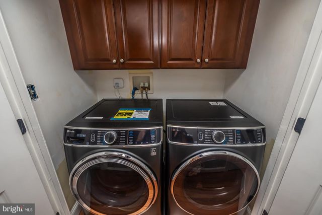 154 MOOREHEAD AVE, Conshohocken, PA 19428