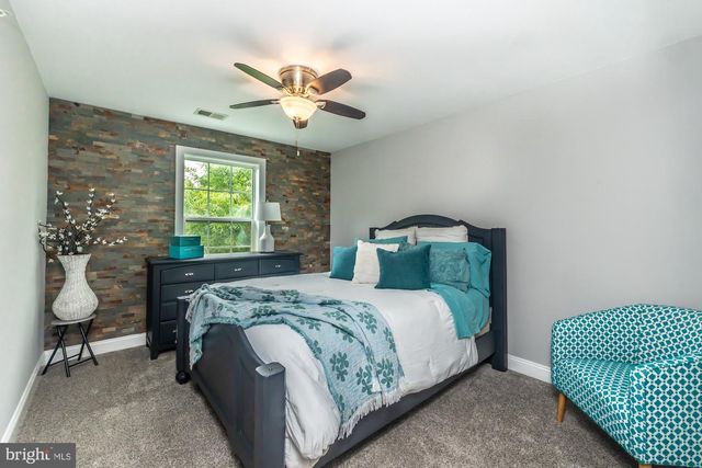154 MOOREHEAD AVE, Conshohocken, PA 19428