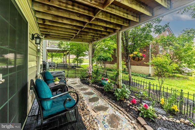 154 MOOREHEAD AVE, Conshohocken, PA 19428