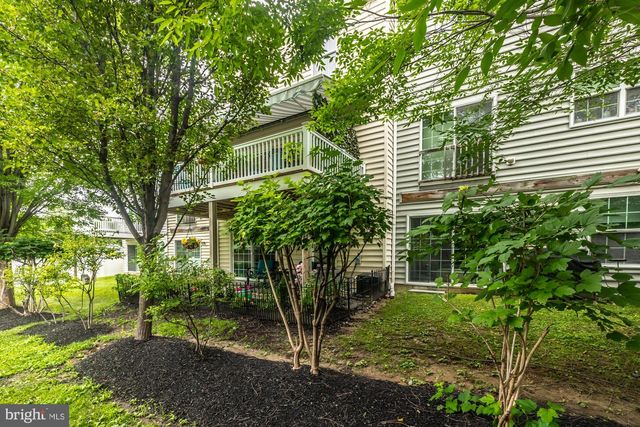 154 MOOREHEAD AVE, Conshohocken, PA 19428
