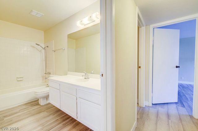 2574 Pera Circle, Las Vegas, NV 89121