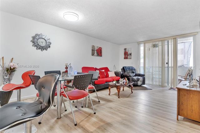 10000 NW 80th Court 2245, Hialeah Gardens, FL 33016