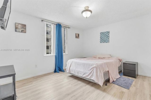 10000 NW 80th Court 2245, Hialeah Gardens, FL 33016