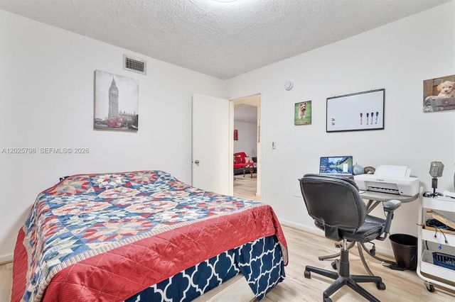 10000 NW 80th Court 2245, Hialeah Gardens, FL 33016