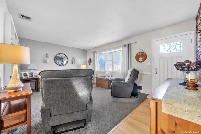 1408 Saint Louis Avenue, Bay Shore, NY 11706