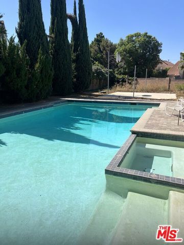 5921 Chimineas Avenue, Tarzana (los Angeles), CA 91356