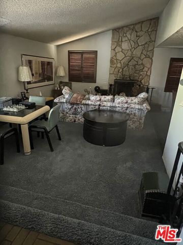 5921 Chimineas Avenue, Tarzana (los Angeles), CA 91356