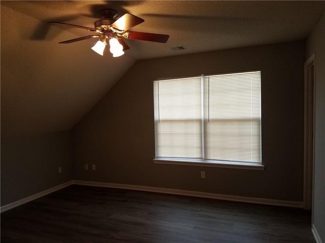 3937 Highland Avenue, Kansas City, MO 64110