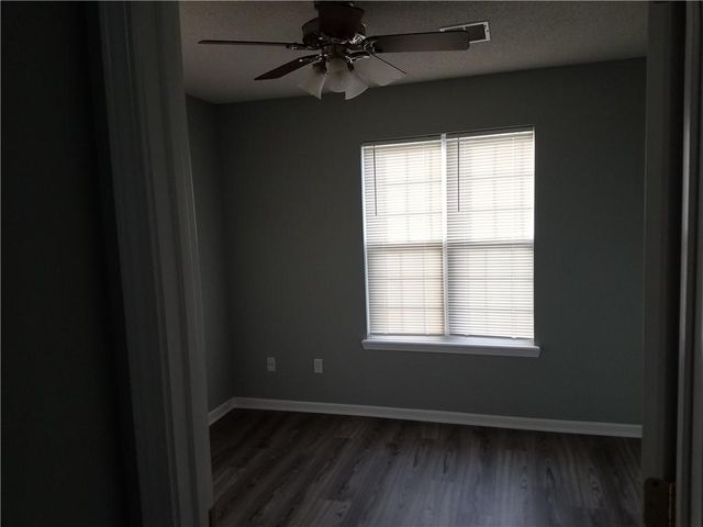 3937 Highland Avenue, Kansas City, MO 64110