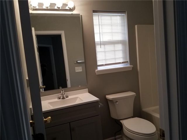 3937 Highland Avenue, Kansas City, MO 64110