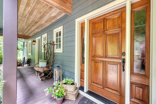 238 Meadowbrook Drive, Hayesville, NC 28904