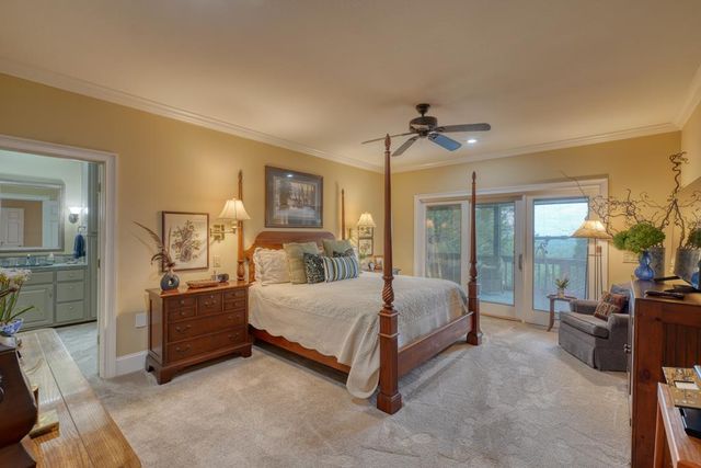 238 Meadowbrook Drive, Hayesville, NC 28904