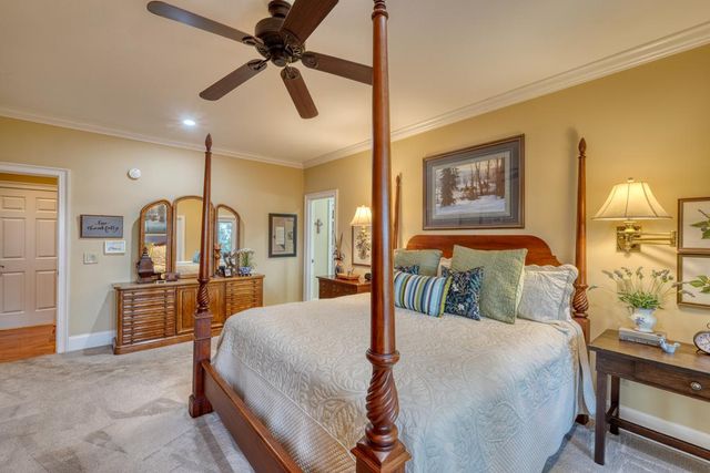 238 Meadowbrook Drive, Hayesville, NC 28904