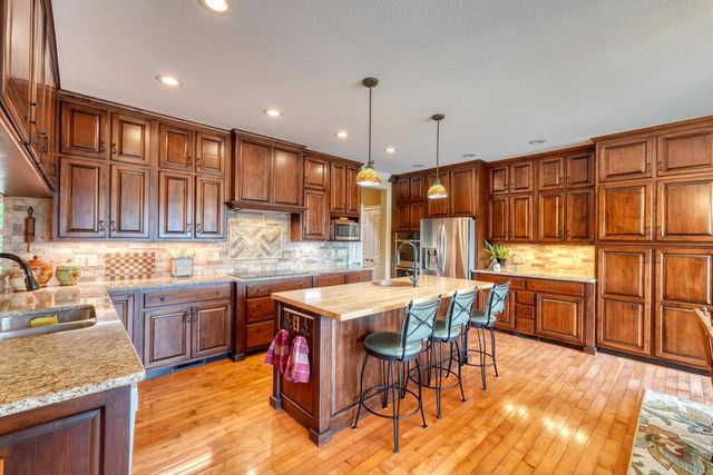238 Meadowbrook Drive, Hayesville, NC 28904