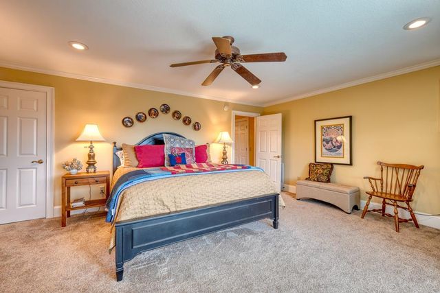 238 Meadowbrook Drive, Hayesville, NC 28904