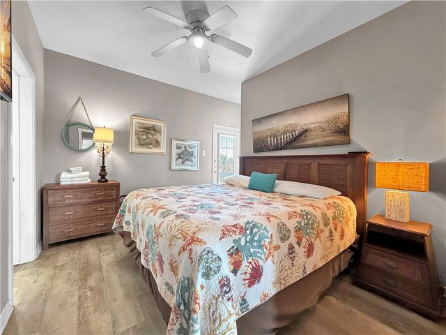 15232 Beach Way Dr, Corpus Christi, TX 78418