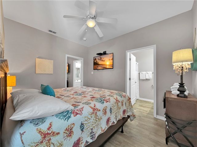 15232 Beach Way Dr, Corpus Christi, TX 78418