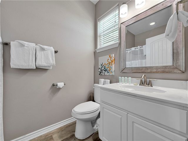 15232 Beach Way Dr, Corpus Christi, TX 78418