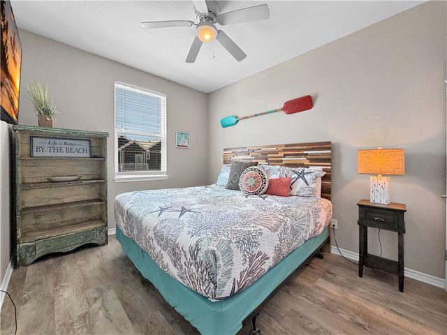 15232 Beach Way Dr, Corpus Christi, TX 78418